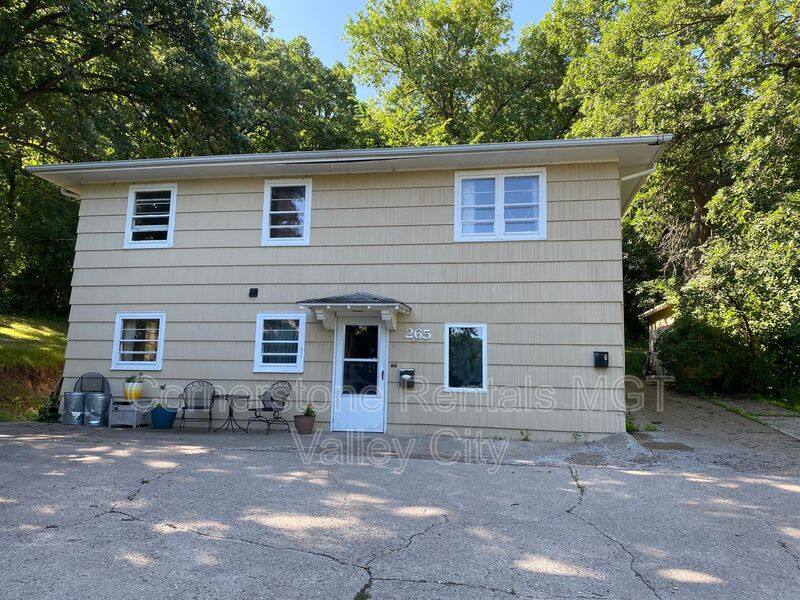 House for rent at 265 Viking Dr #2, Valley City, ND 58072