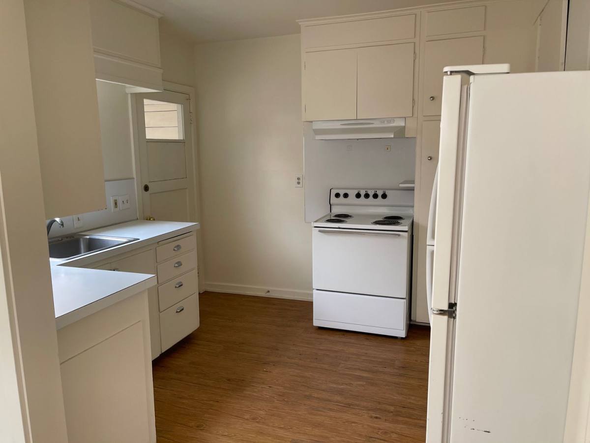 House for rent at 655 W Fairhaven St, Roseburg, OR 97471