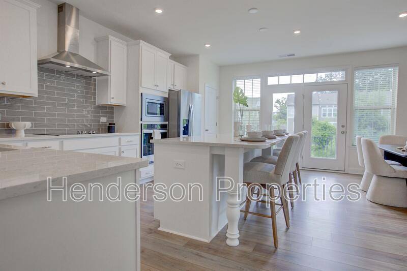Townhouse for rent at 112 Judson Ave, Charlotte, NC 28208