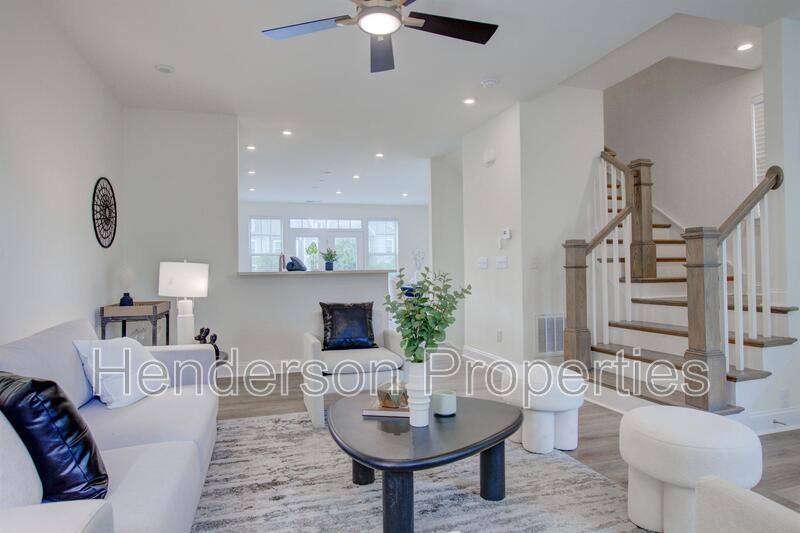 Townhouse for rent at 112 Judson Ave, Charlotte, NC 28208