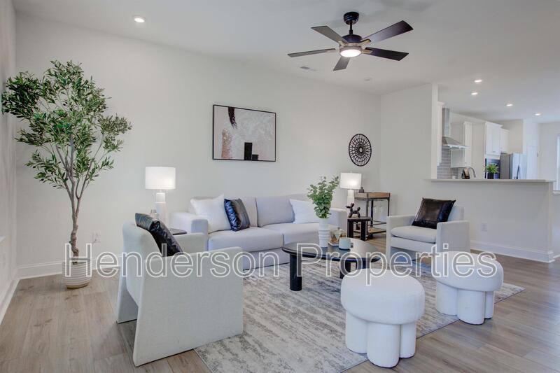 Townhouse for rent at 112 Judson Ave, Charlotte, NC 28208