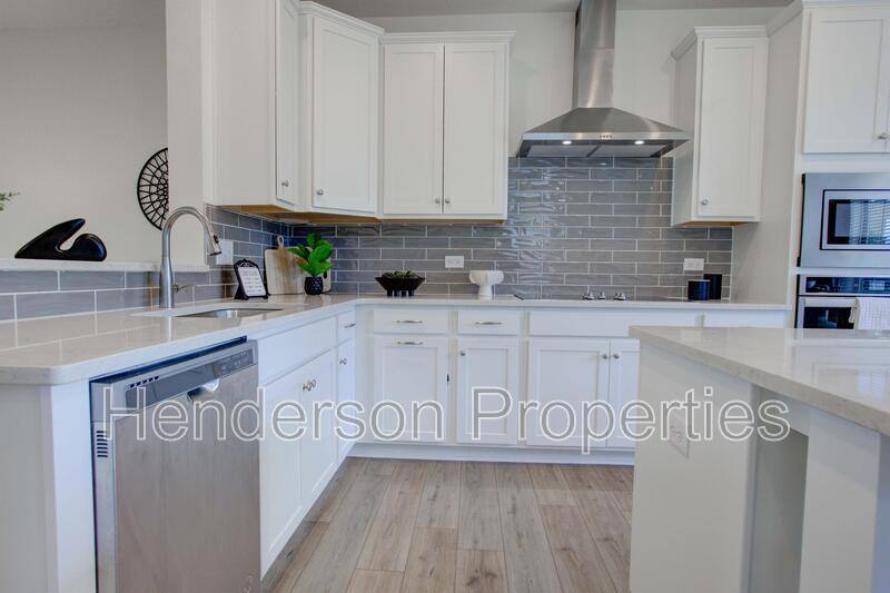 Townhouse for rent at 112 Judson Ave, Charlotte, NC 28208
