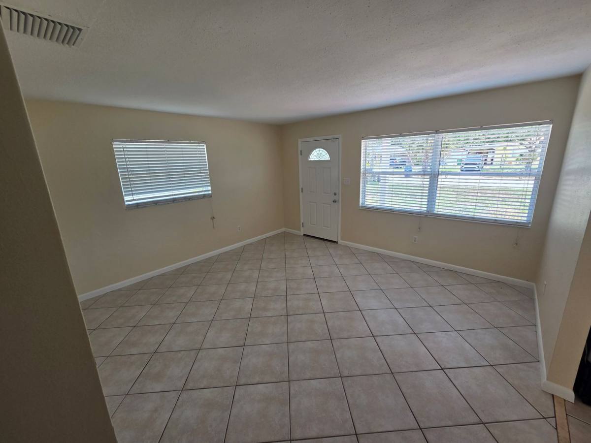 House for rent at 2910 W Pearl Ave, Tampa, FL 33611