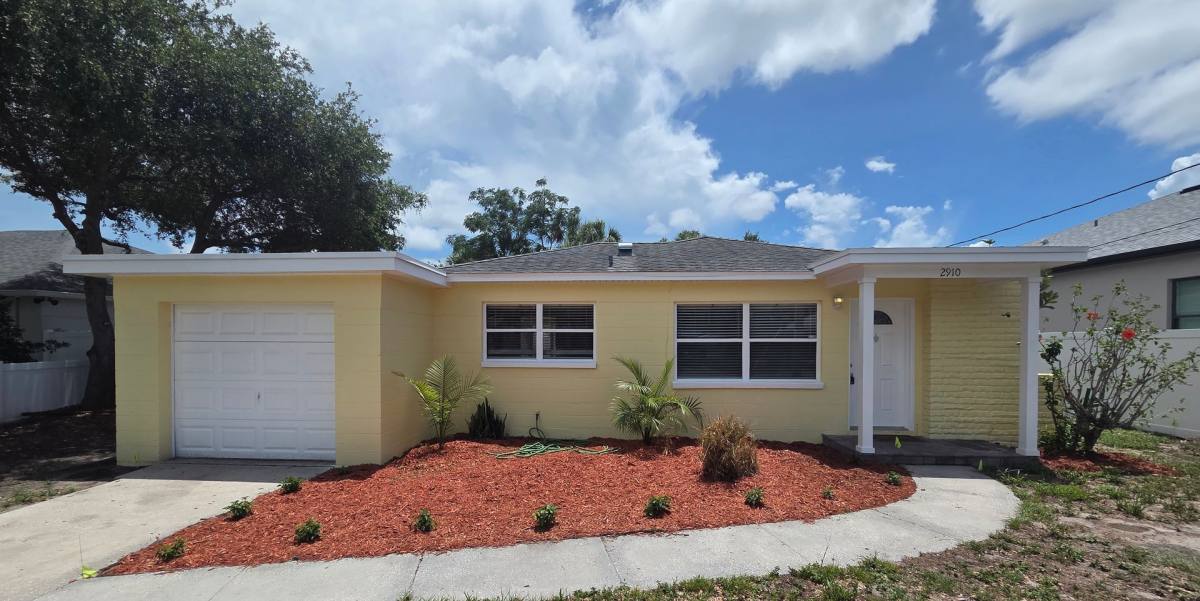 House for rent at 2910 W Pearl Ave, Tampa, FL 33611