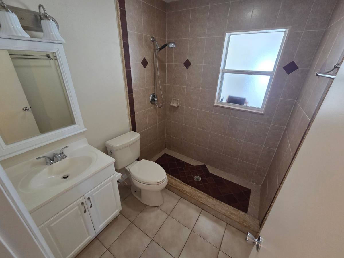 House for rent at 2910 W Pearl Ave, Tampa, FL 33611
