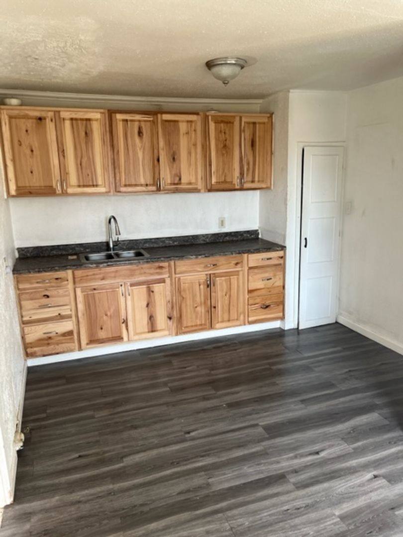 House for rent at 1610 N Anglin, Cleburne, TX 76031