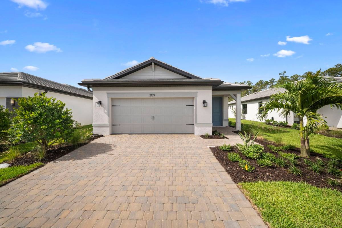 House for rent at 2139 Freemont Way, Naples, FL 34120