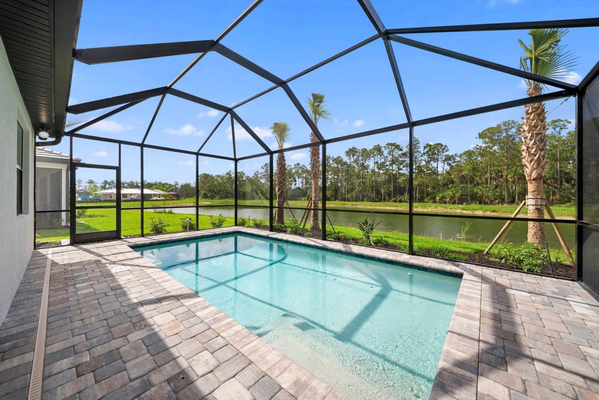 House for rent at 2139 Freemont Way, Naples, FL 34120