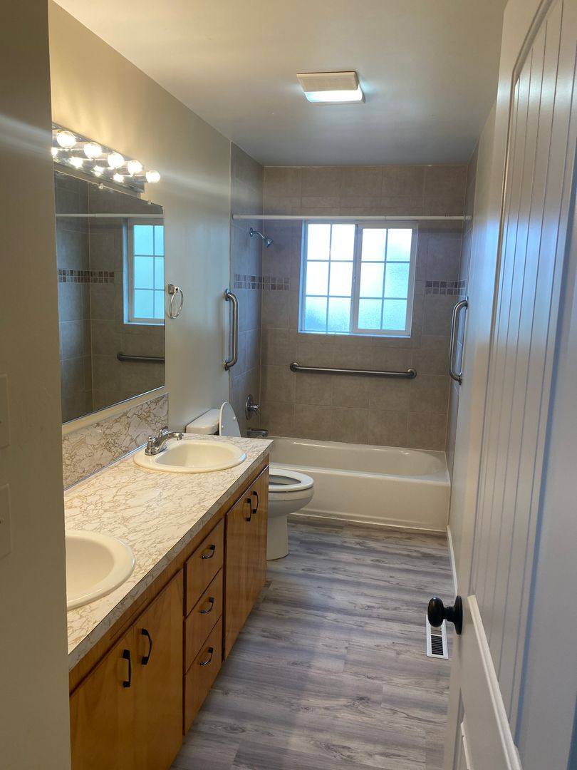 Apartment for rent at 6407 Harvey A, Klamath Falls, OR 97603