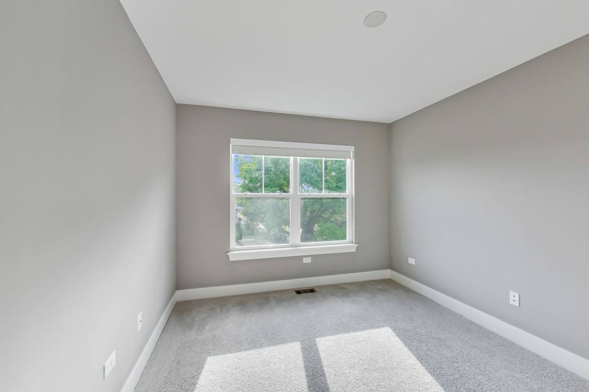 Apartment for rent at 25 Clay Ave, Highwood, IL 60040