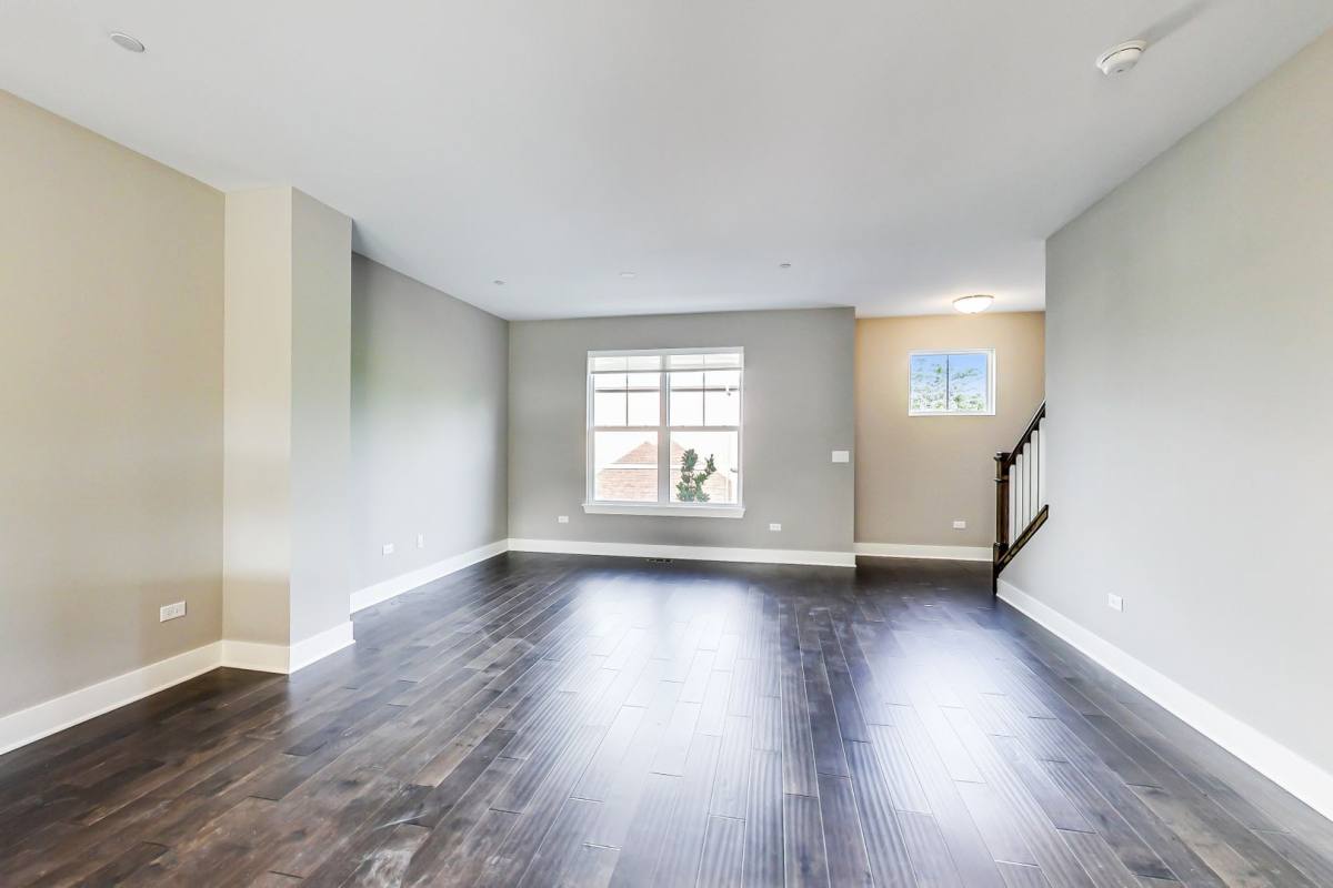 Apartment for rent at 25 Clay Ave, Highwood, IL 60040