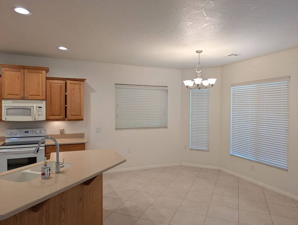 House for rent at 1546 Morane Manor Dr, Saint George, UT 84790