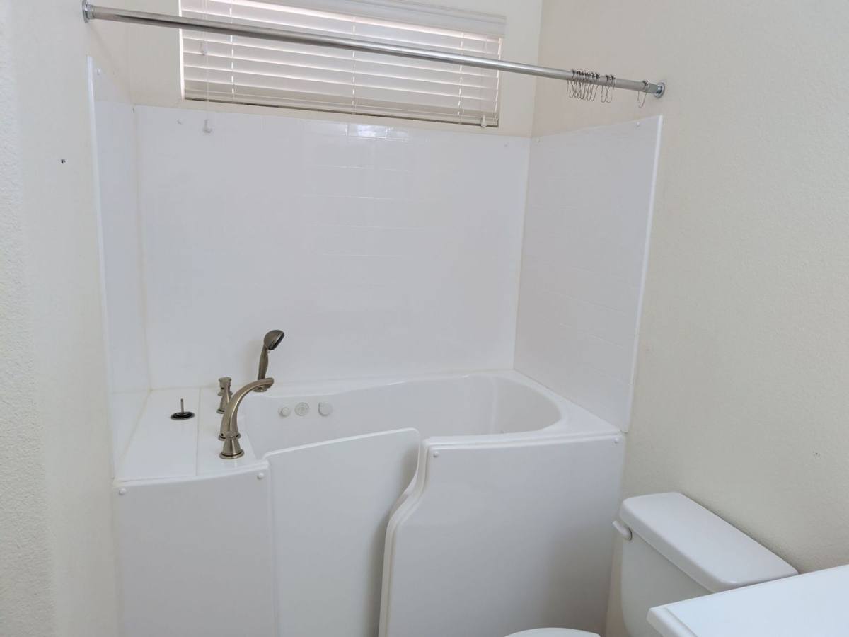 House for rent at 1546 Morane Manor Dr, Saint George, UT 84790