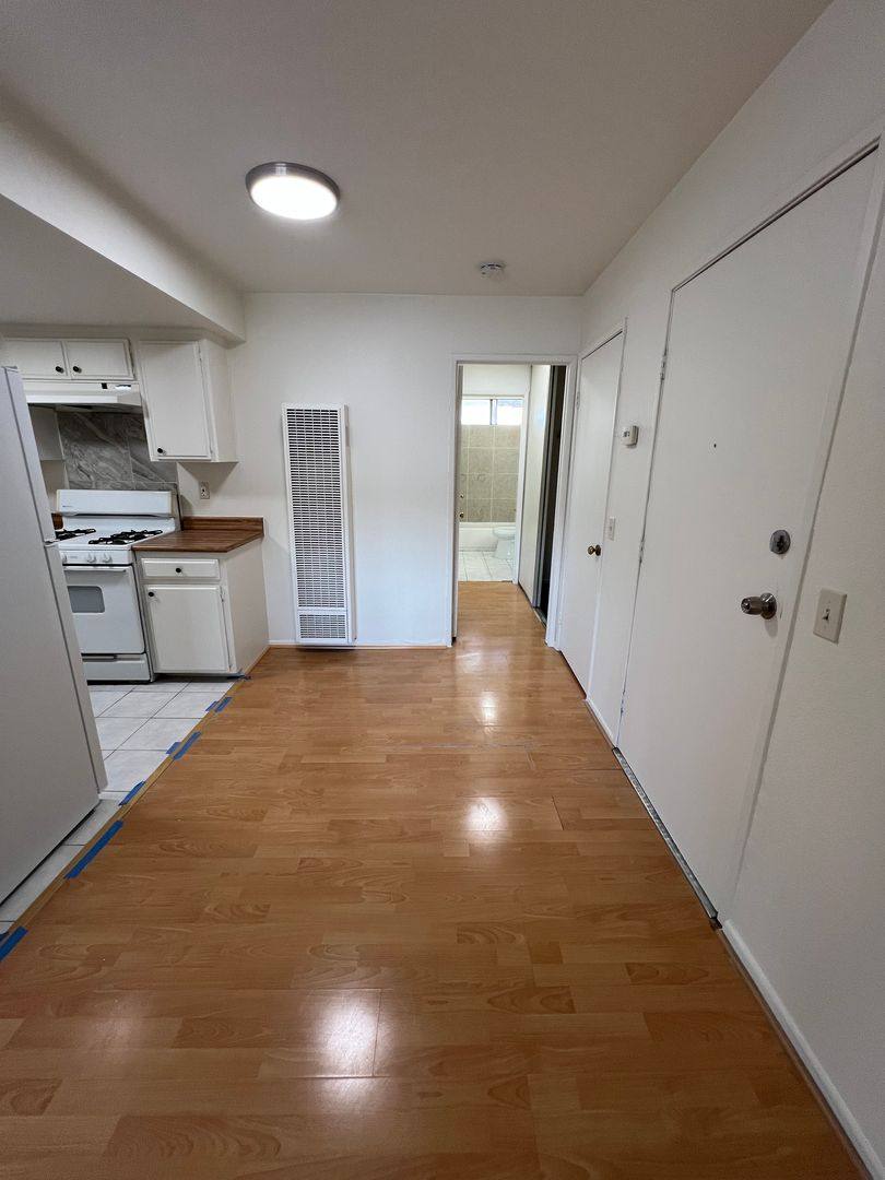 Apartment for rent at 1001 Orange Grove Ave, Glendale, CA 91205