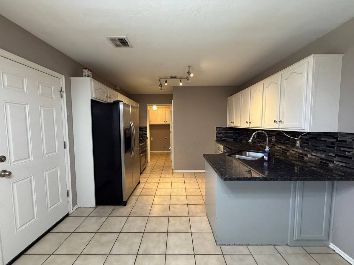 House for rent at 1404 SW 22nd St, Oklahoma City, OK 73170