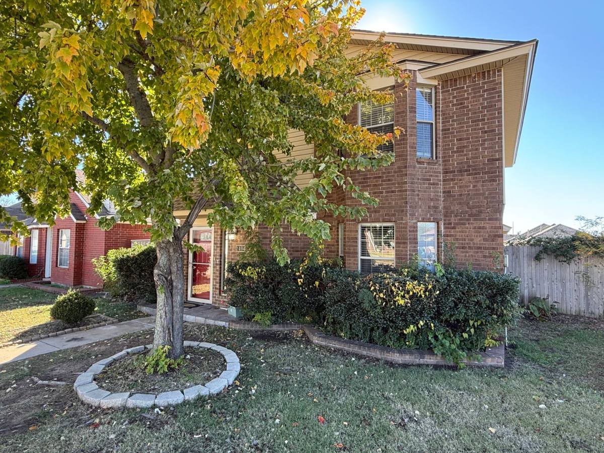 House for rent at 1404 SW 22nd St, Oklahoma City, OK 73170