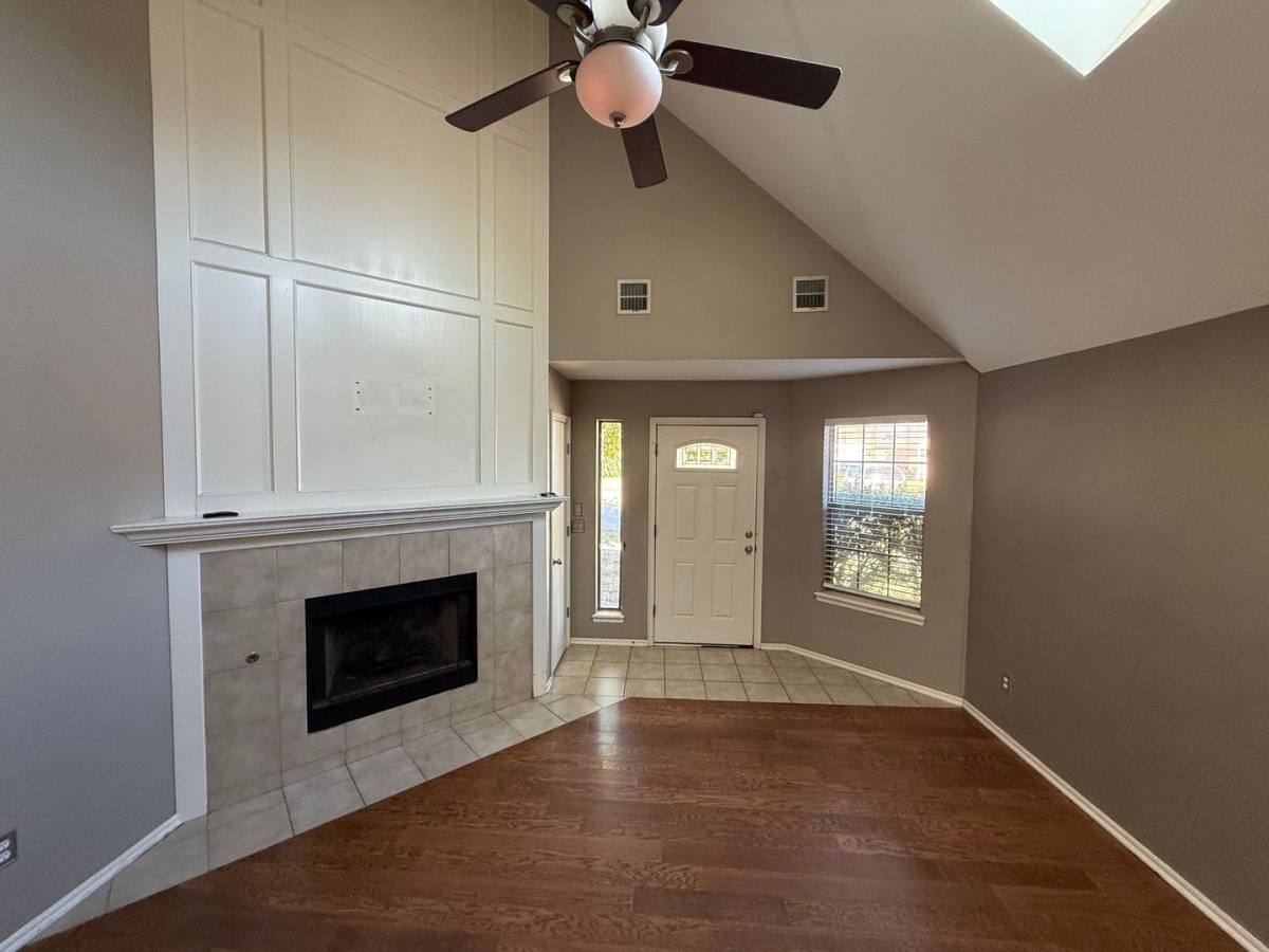 House for rent at 1404 SW 22nd St, Oklahoma City, OK 73170