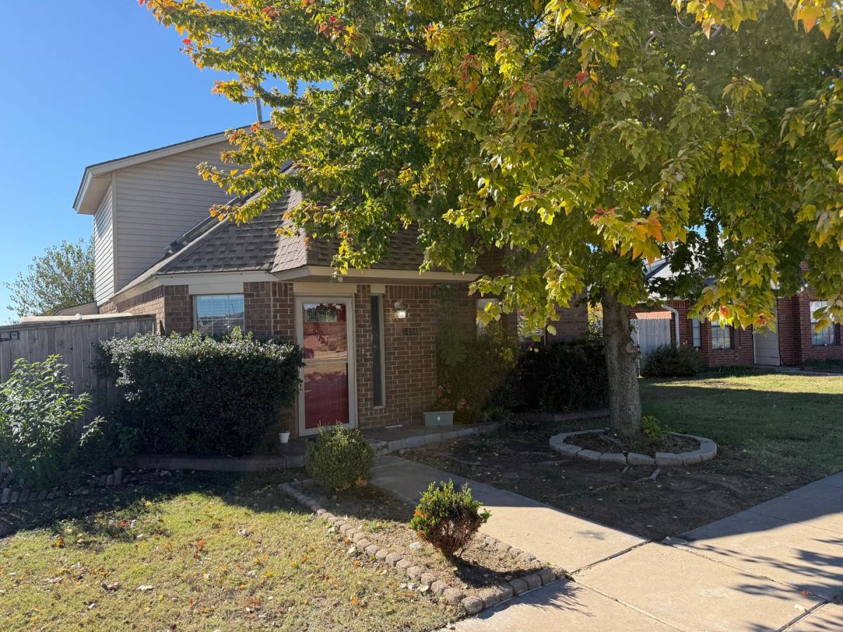 House for rent at 1404 SW 22nd St, Oklahoma City, OK 73170