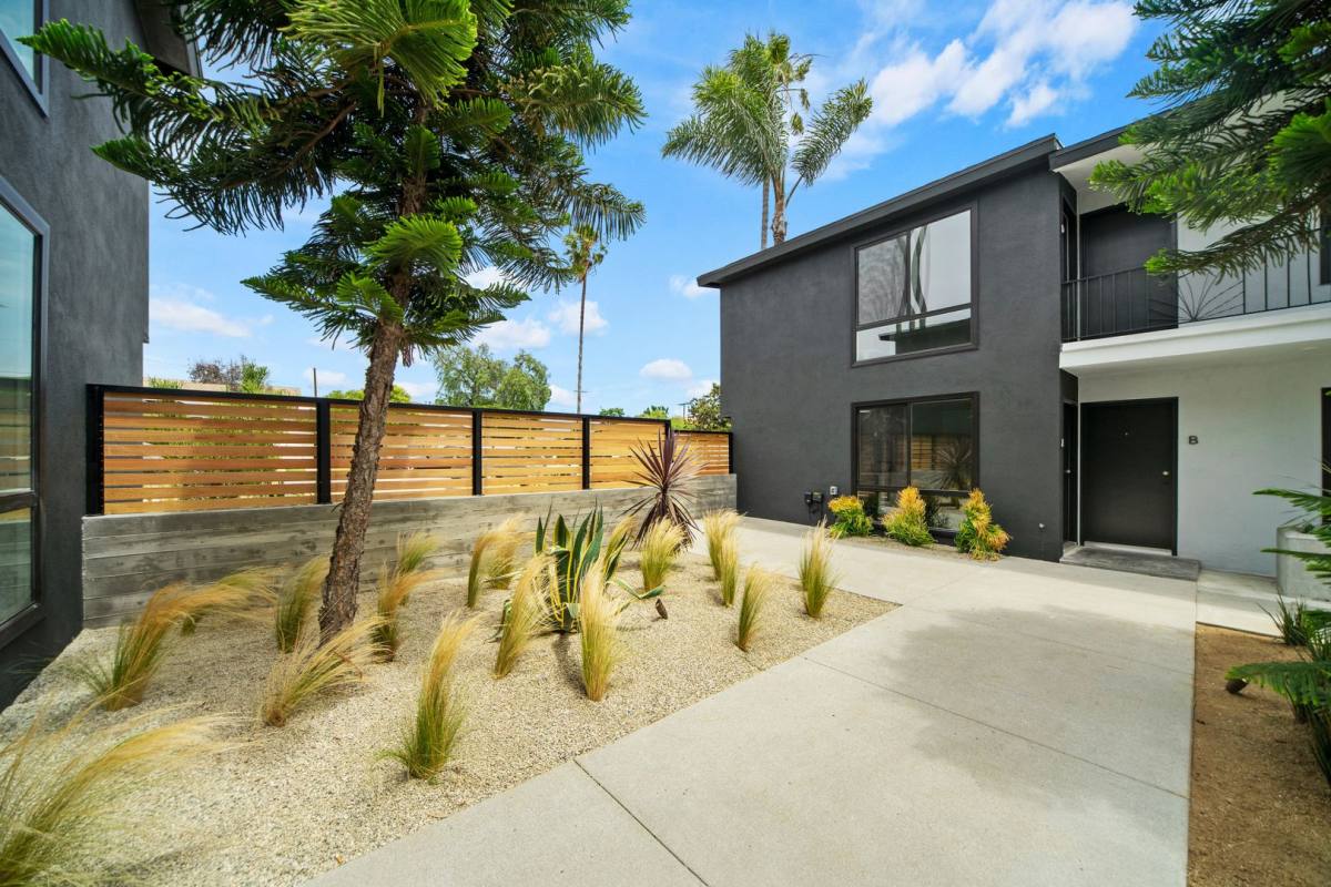 Apartment for rent at 1725 Freeman Ave, Long Beach, CA 90804