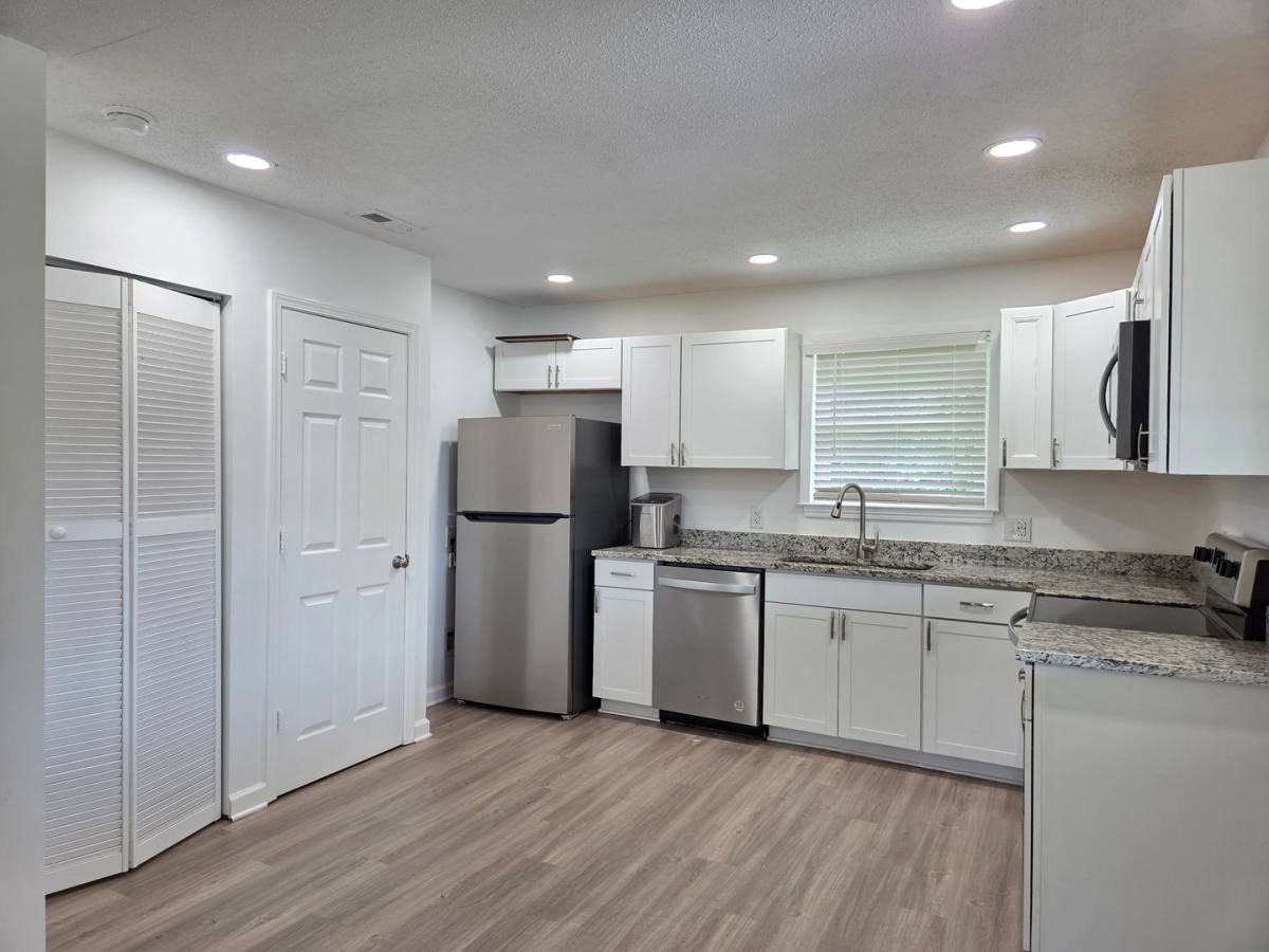 House for rent at 217 Foxwood Dr, Maiden, NC 28650