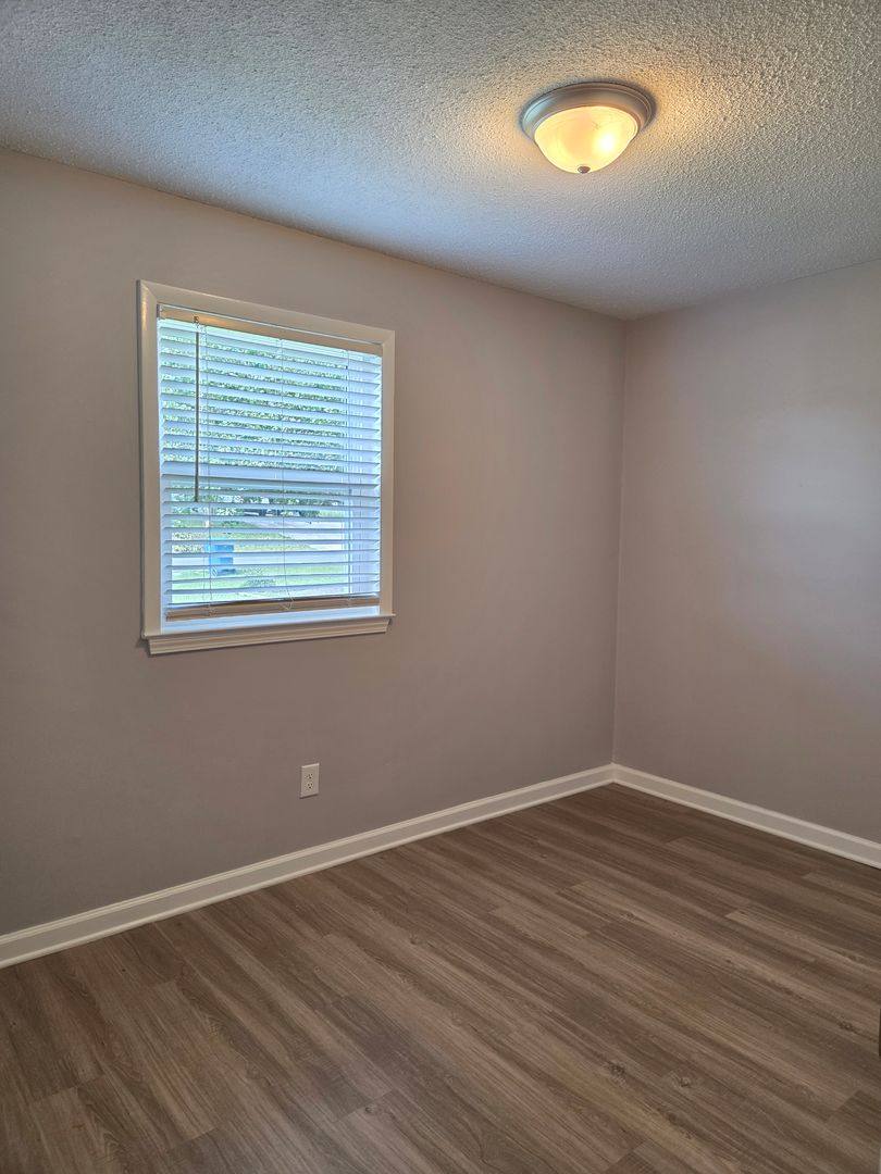 House for rent at 217 Foxwood Dr, Maiden, NC 28650