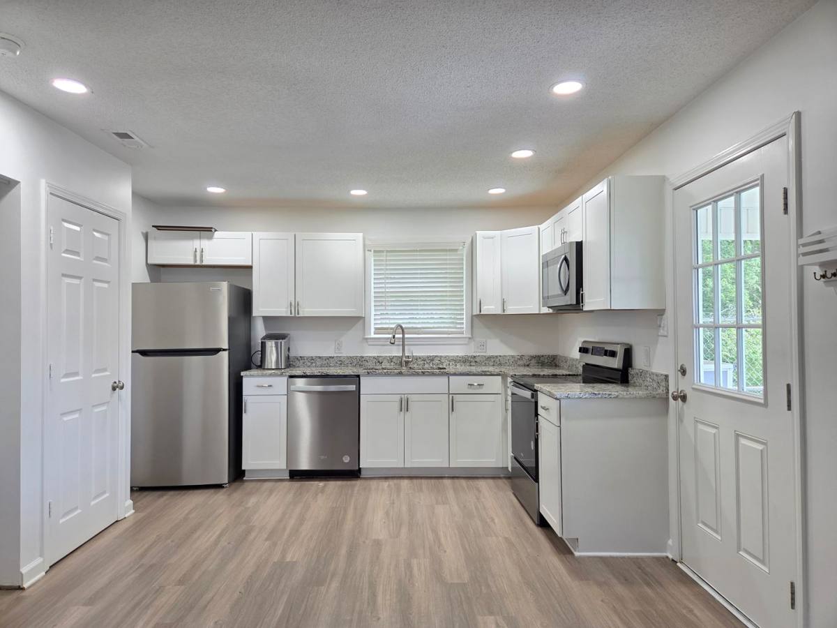House for rent at 217 Foxwood Dr, Maiden, NC 28650