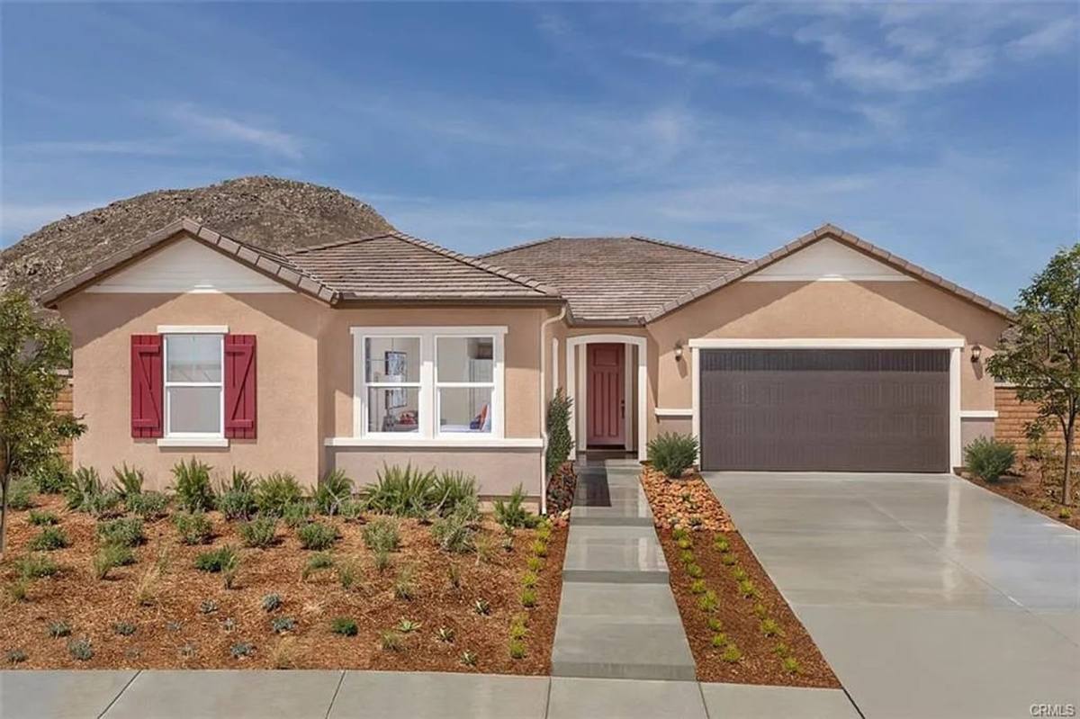 House for rent at 8277 Country Mile Lane, Riverside, CA 92507