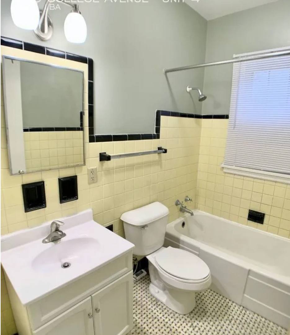 Apartment for rent at 939 College Ave, Racine, WI 53403
