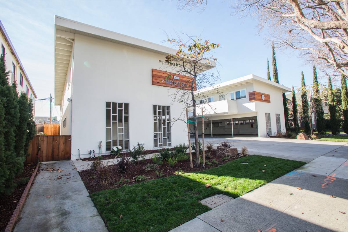 Apartment for rent at 1926 Ivy St, San Mateo, CA 94403