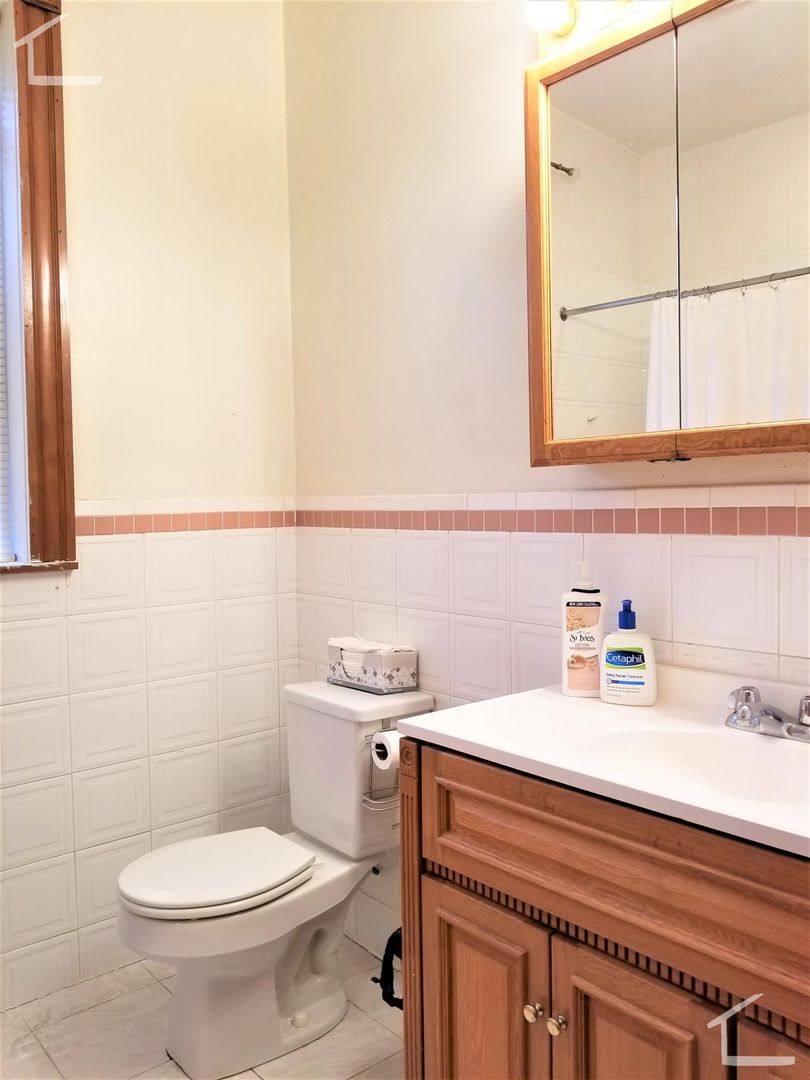 Condo for rent at 15 Gibbs St #6, Brookline, MA 02446