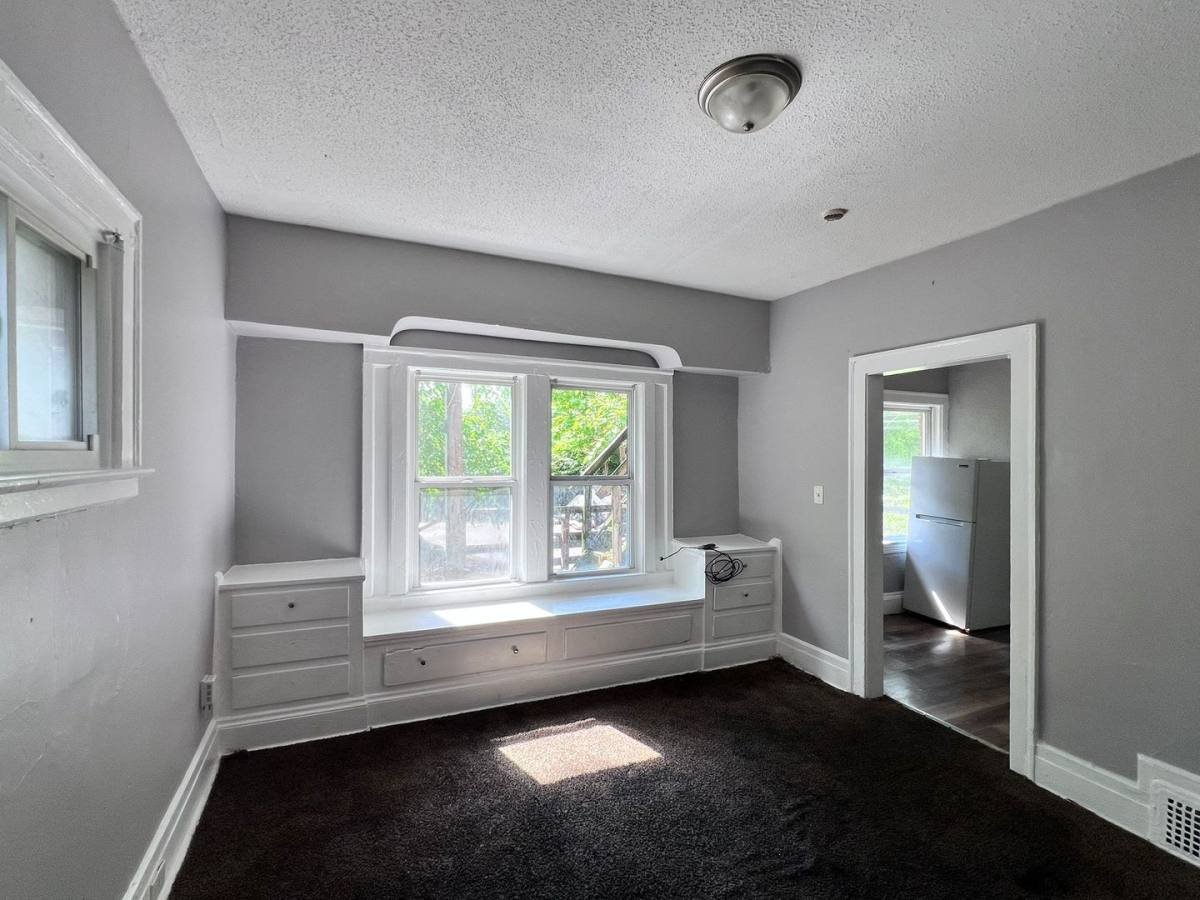 Apartment for rent at 3362 E 145th St, Cleveland, OH 44120