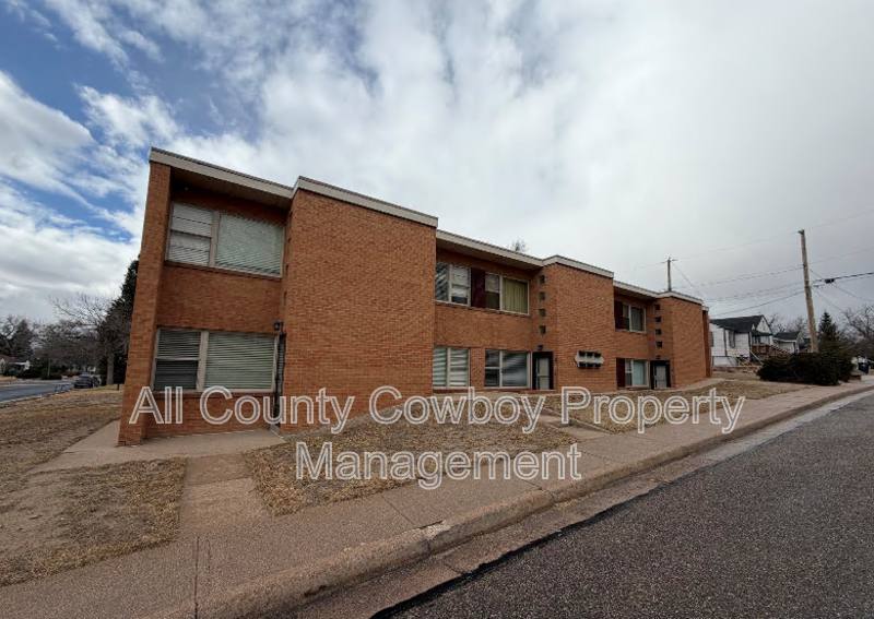 Apartment for rent at 700 W 1st Ave #6, Cheyenne, WY 82001
