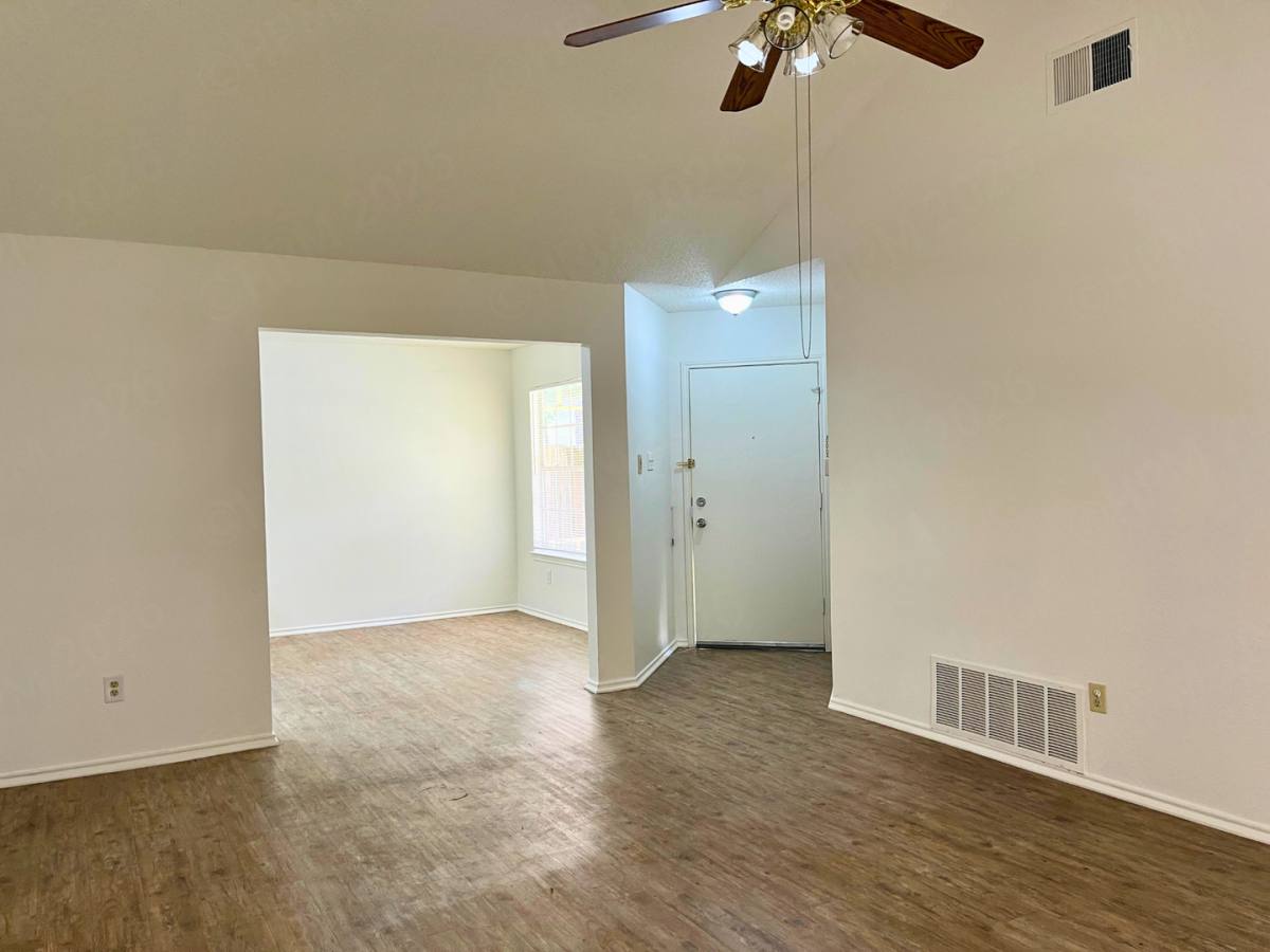 House for rent at 10139 Inridge, San Antonio, TX 78250