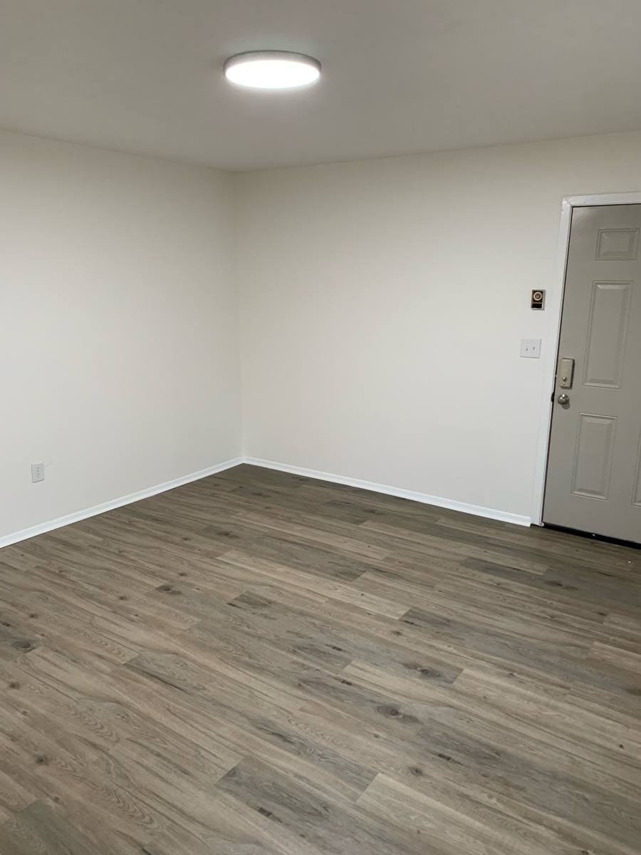 Apartment for rent at 1140 N Franklin Rd, Greenville, SC 29617