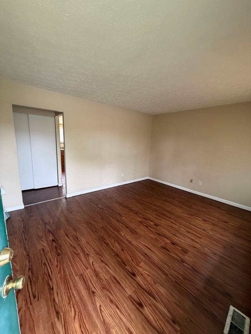 House for rent at 777 W Galbraith Rd, Cincinnati, OH 45231
