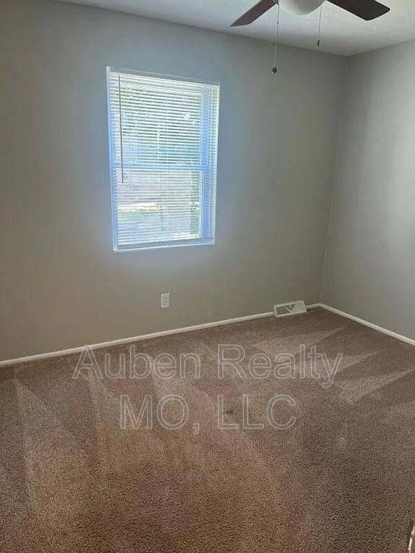 Apartment for rent at 6135-6141 Farrow Ave 6135, Kansas City, KS 66104