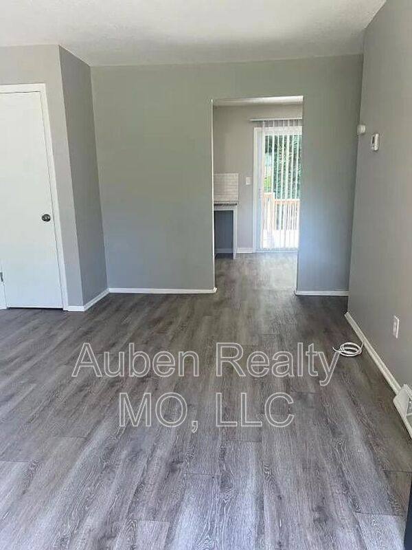 Apartment for rent at 6135-6141 Farrow Ave 6135, Kansas City, KS 66104