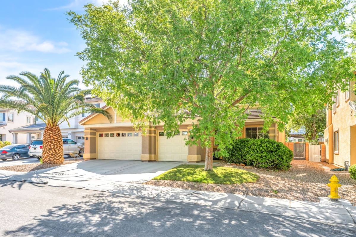 House for rent at 617 Baysville Court, Las Vegas, NV 89144