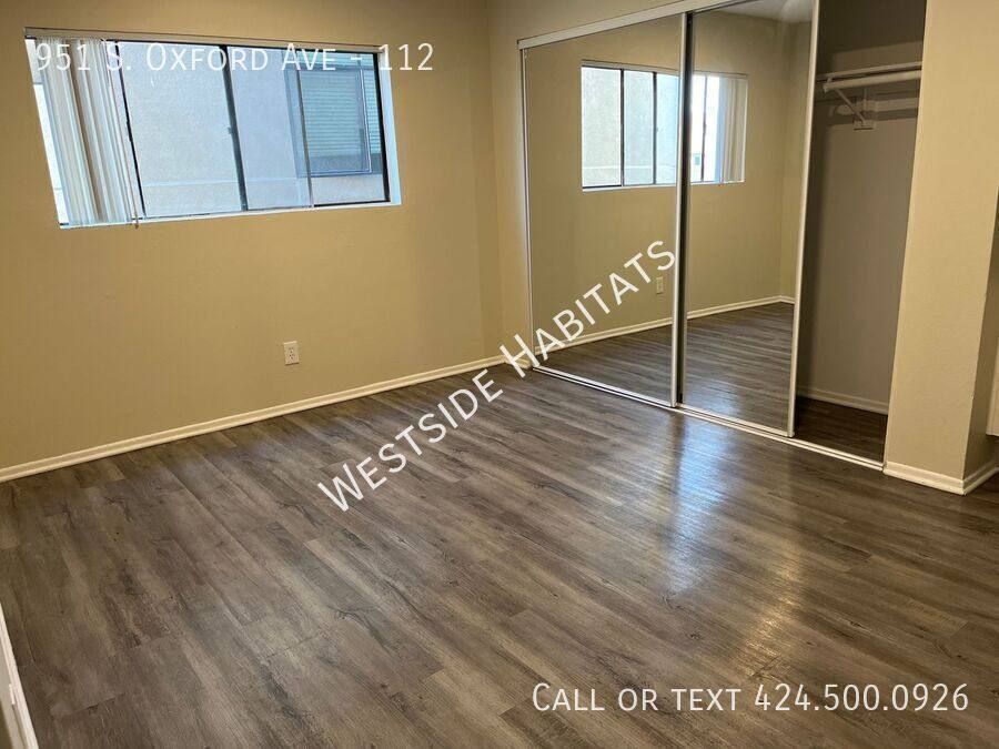 Apartment for rent at 951 S Oxford Ave, Los Angeles, CA 90006