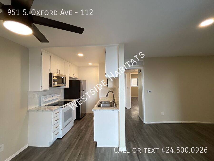 Apartment for rent at 951 S Oxford Ave, Los Angeles, CA 90006