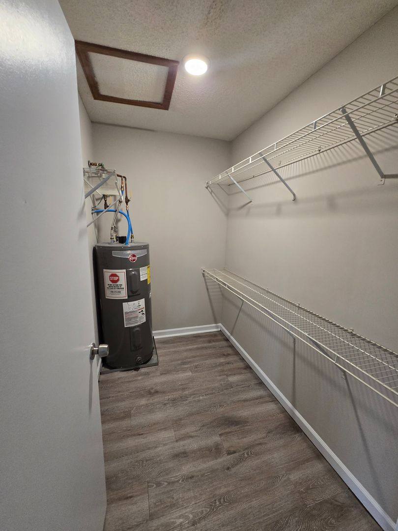 Townhouse for rent at 900 Cooks Valley Rd, Kingsport, TN 37664
