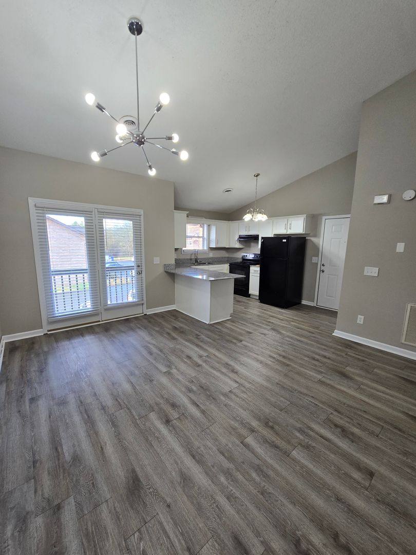 Townhouse for rent at 900 Cooks Valley Rd, Kingsport, TN 37664