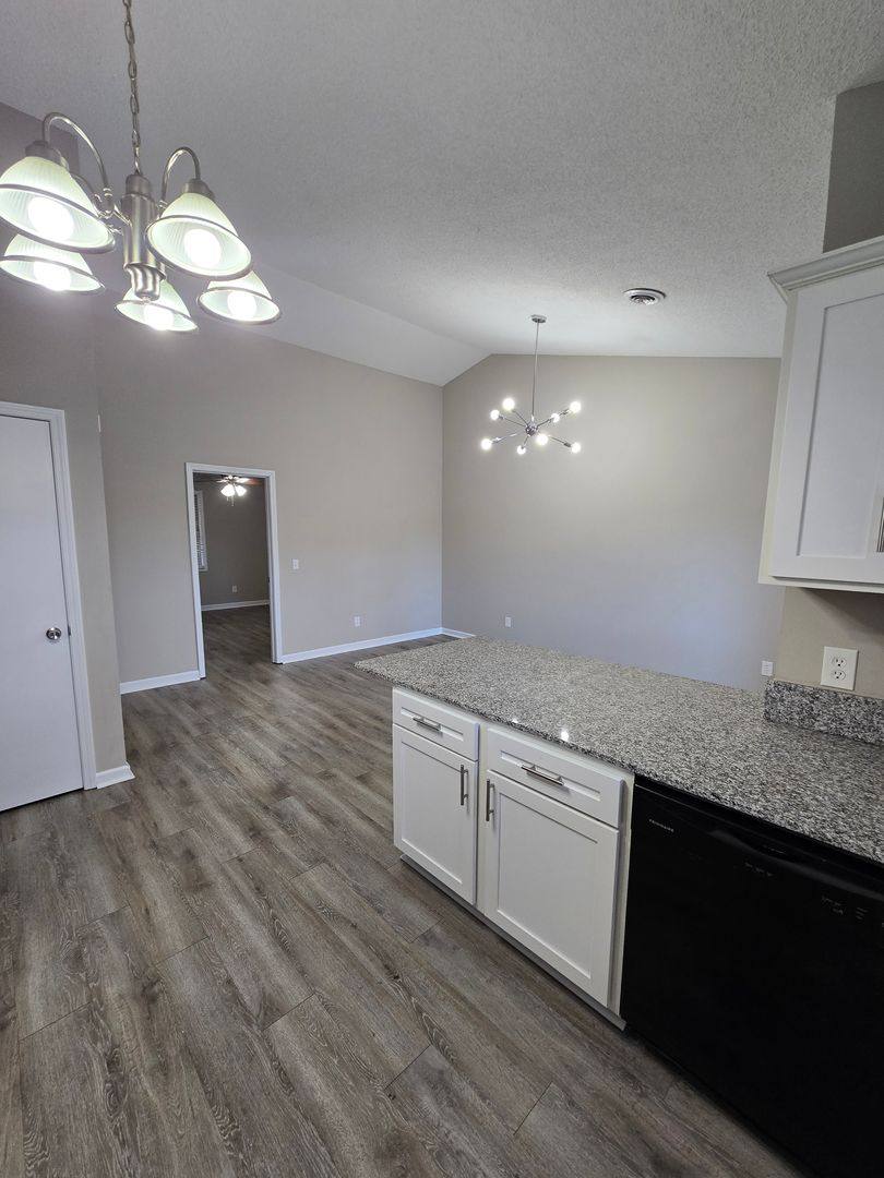 Townhouse for rent at 900 Cooks Valley Rd, Kingsport, TN 37664
