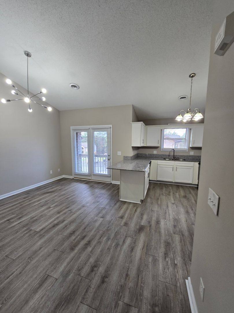 Townhouse for rent at 900 Cooks Valley Rd, Kingsport, TN 37664