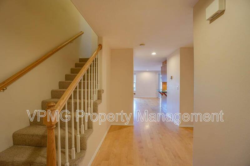 Townhouse for rent at 7608 NE 52nd St, Vancouver, WA 98662