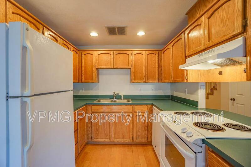 Townhouse for rent at 7608 NE 52nd St, Vancouver, WA 98662