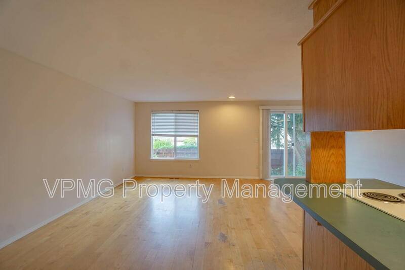 Townhouse for rent at 7608 NE 52nd St, Vancouver, WA 98662
