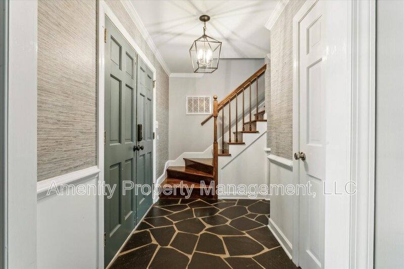 House for rent at 26 W Governor Dr, Newport News, VA 23602