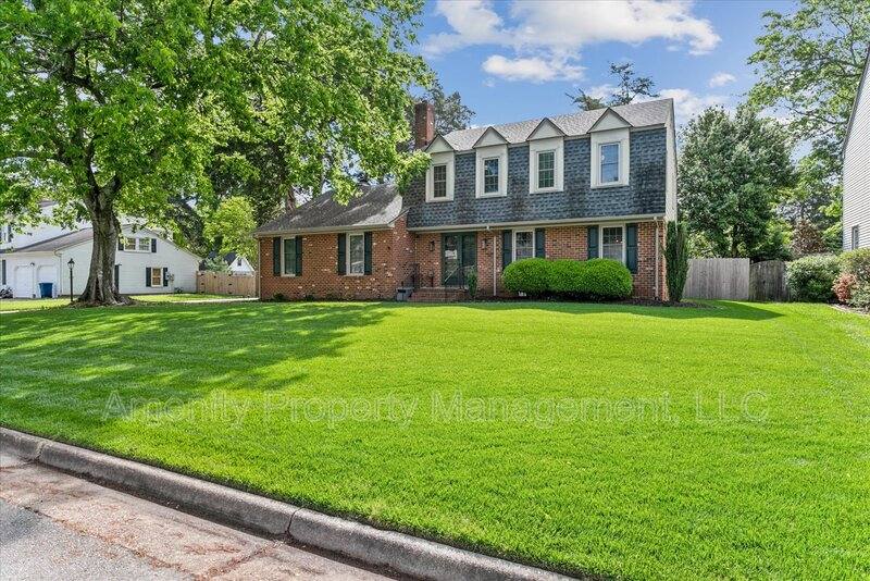 House for rent at 26 W Governor Dr, Newport News, VA 23602