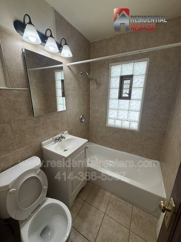 Apartment for rent at 5435 N 40th St, Milwaukee, WI 53209
